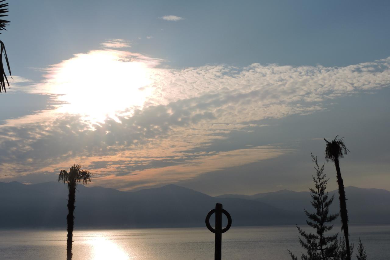 Lakeview Hotel And Resort Otesevo Exteriér fotografie